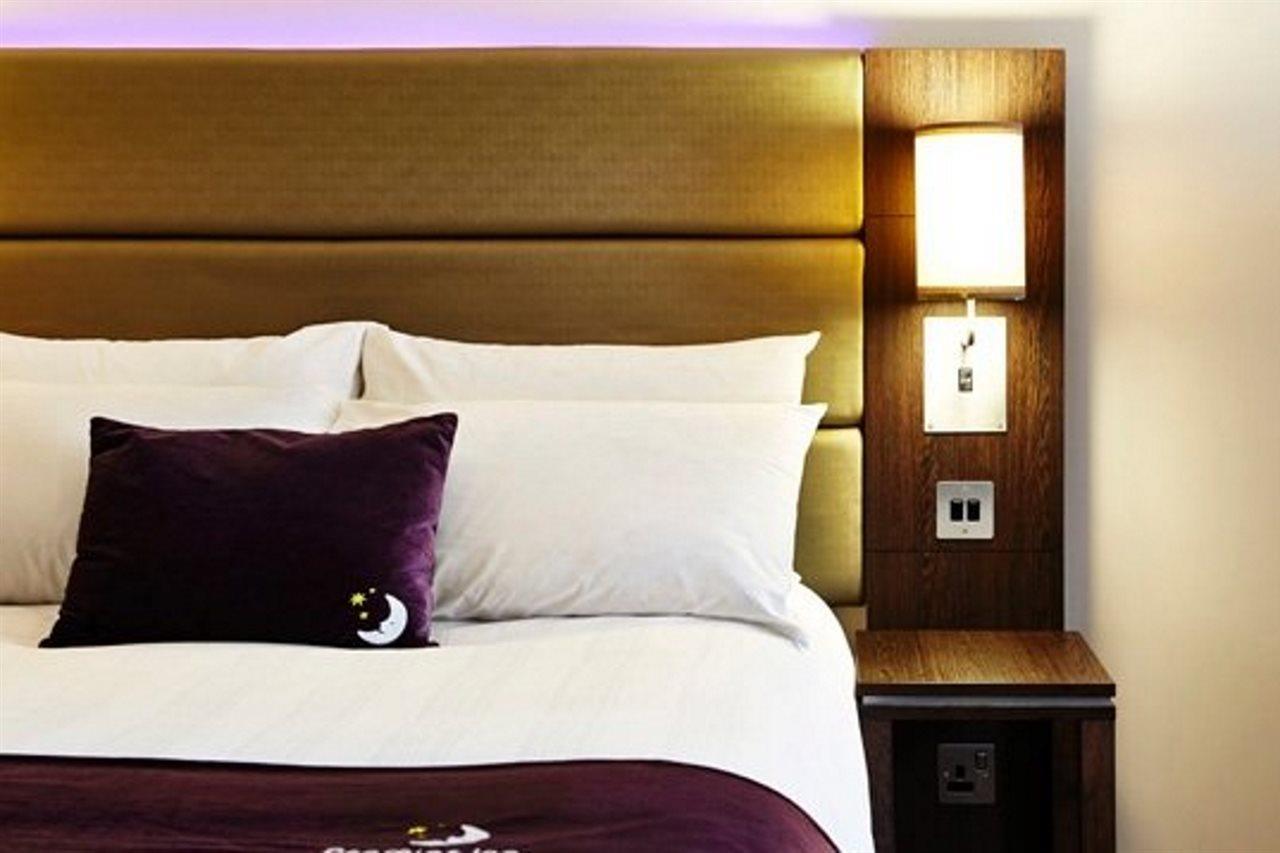 Premier Inn Harlow Extérieur photo